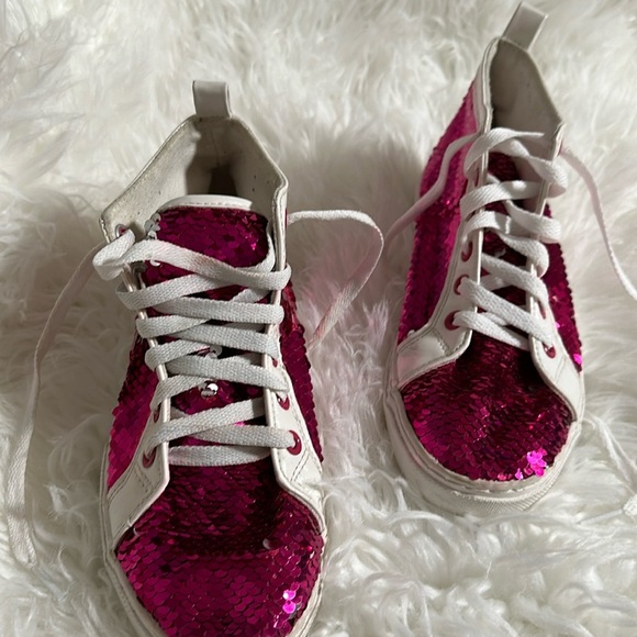 Jojo Siwa Girls, High Top Reversible Sequin SNEAKERS Shoes Magenta Pink Size 4 - Picture 1 of 5